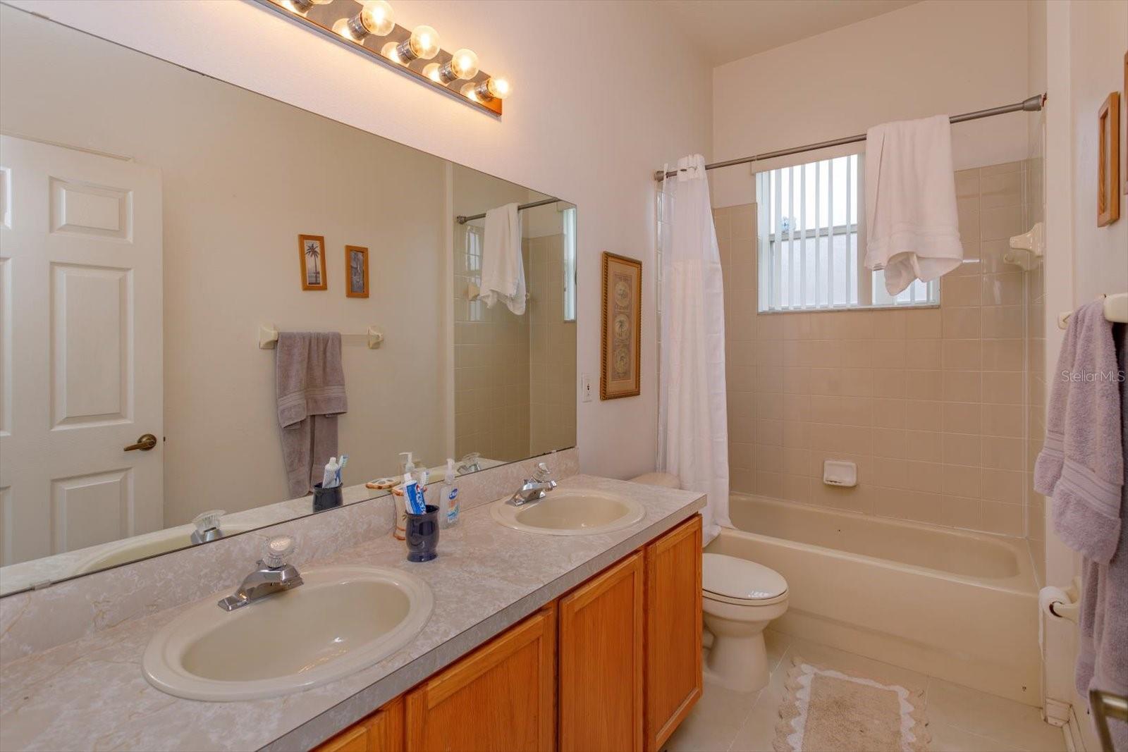 Image 18 of 25 For 244 Ballyshannon Drive