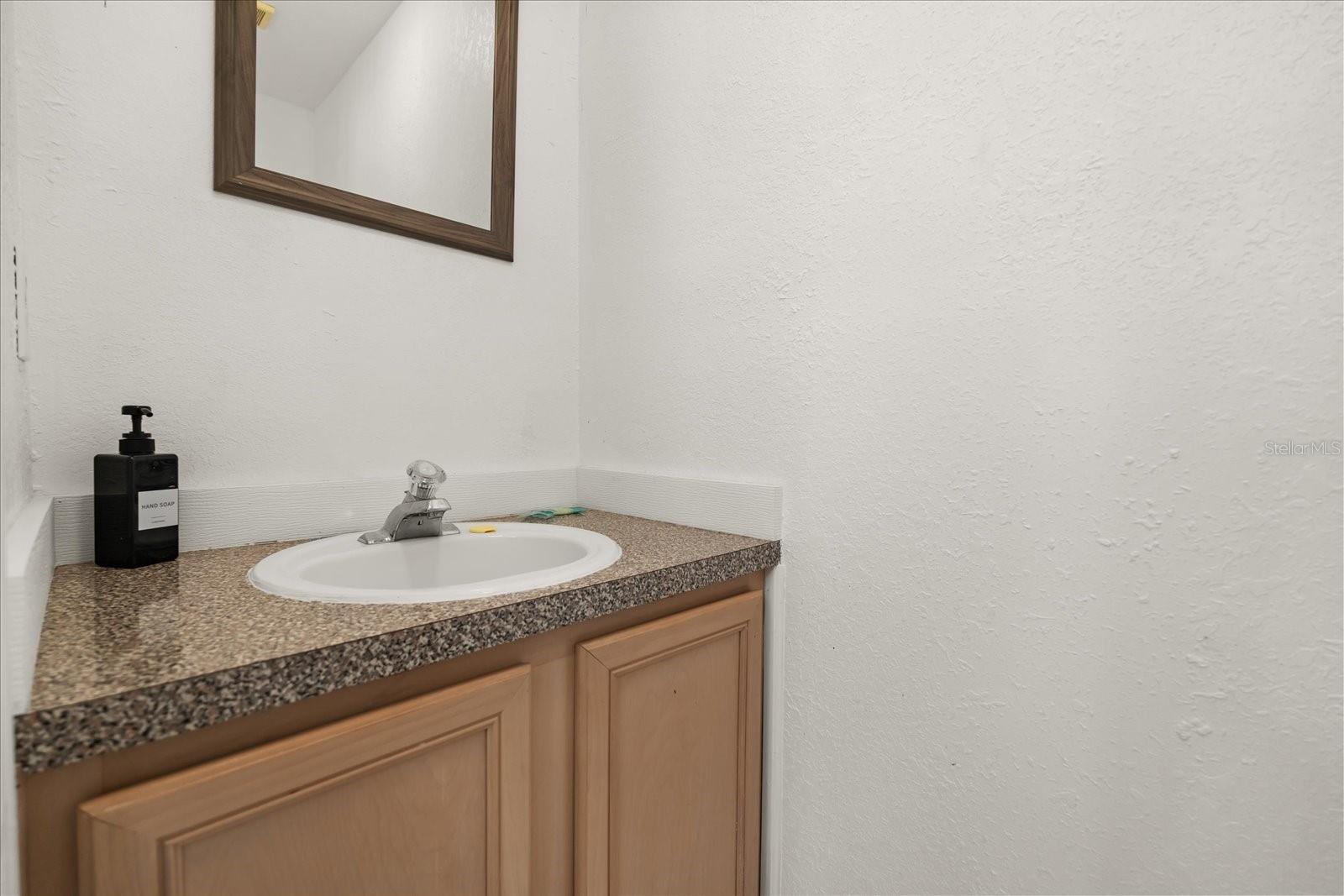 Image 33 of 38 For 526 Windsor Place