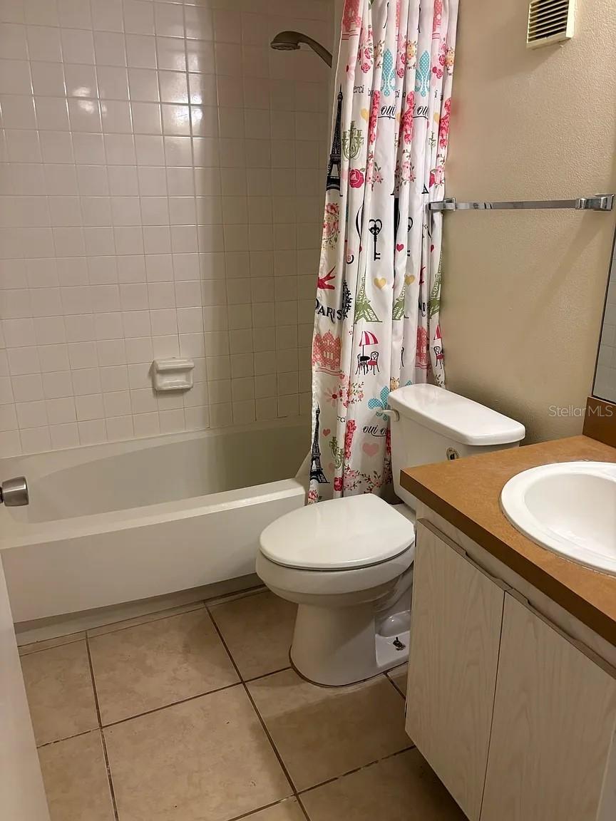 Image 3 of 12 For 130 Jasmine Woods Court 1c