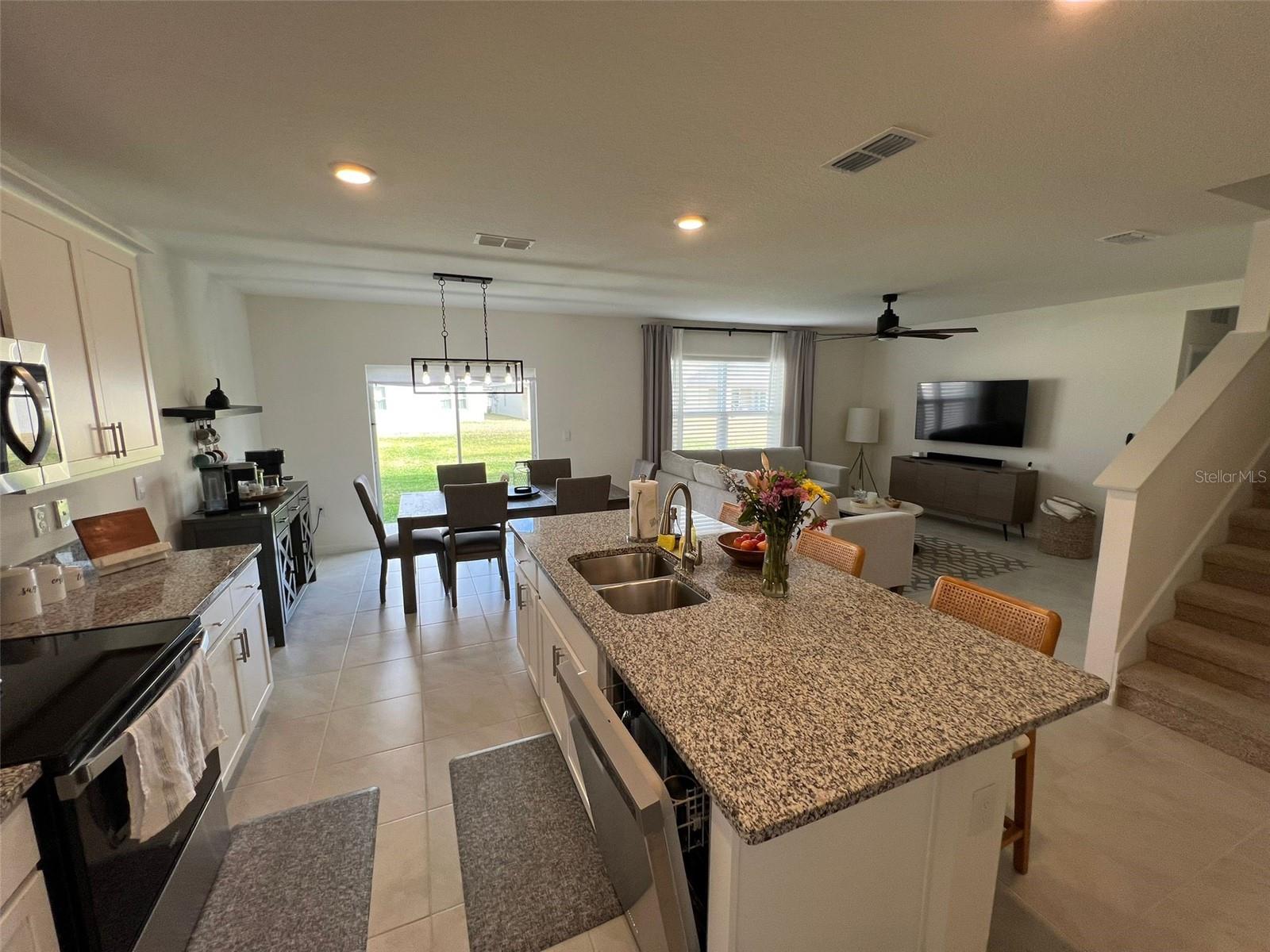 Image 6 of 38 For 5585 Winona Drive