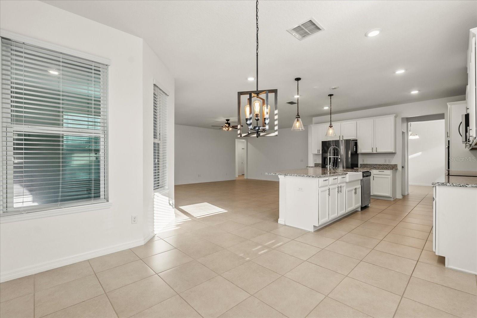 Image 11 of 38 For 3925 Green Sabal Drive