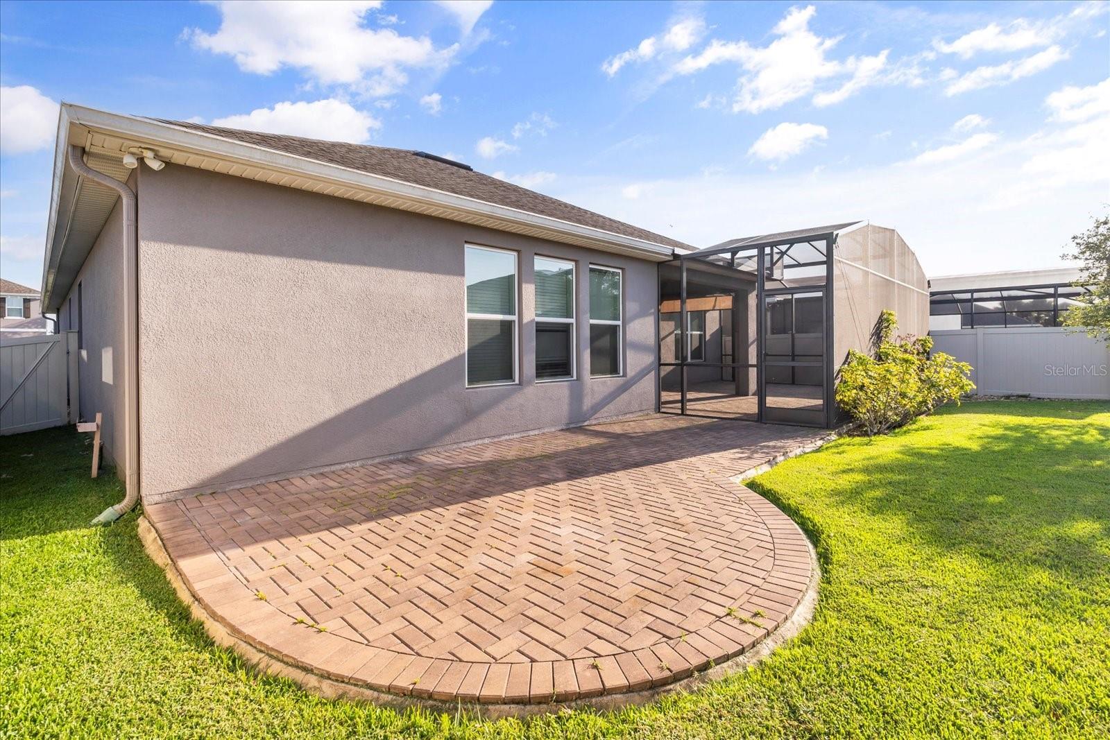 Image 33 of 38 For 3925 Green Sabal Drive