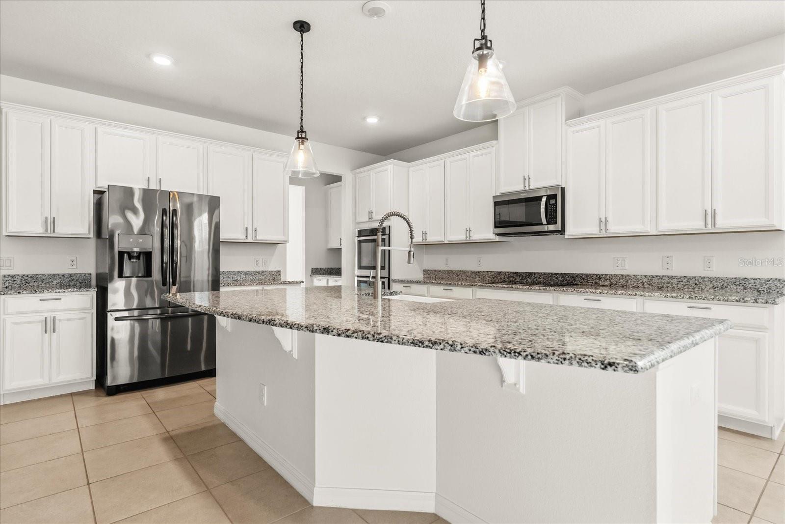 Image 5 of 38 For 3925 Green Sabal Drive