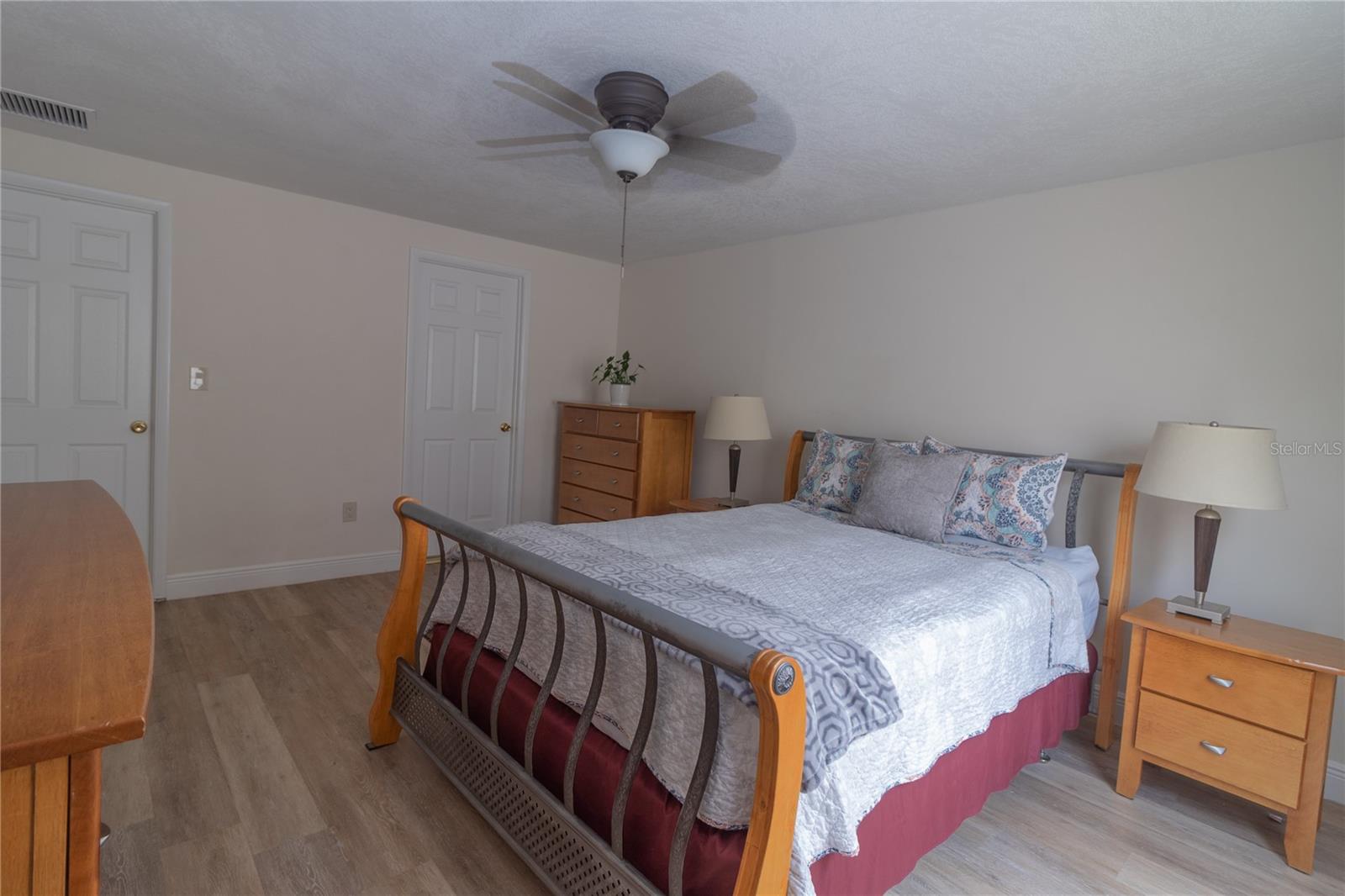 Image 12 of 28 For 5547 Garden Grove Circle