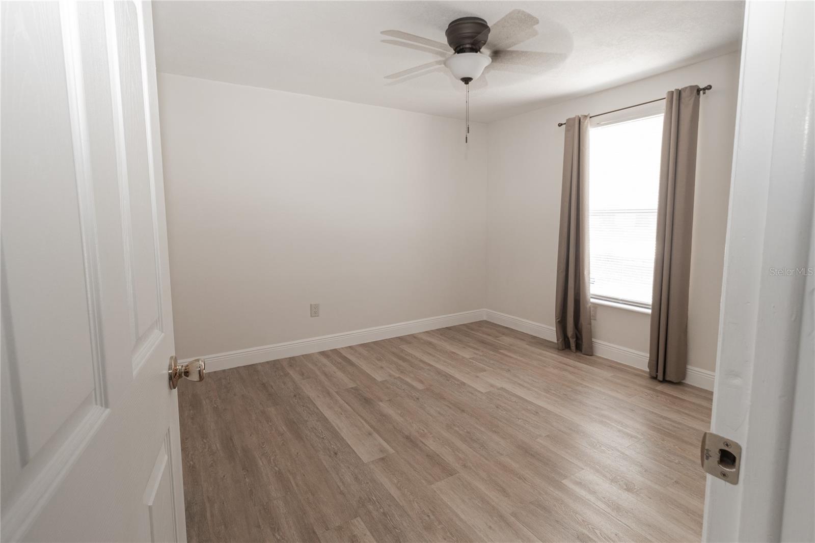 Image 15 of 28 For 5547 Garden Grove Circle