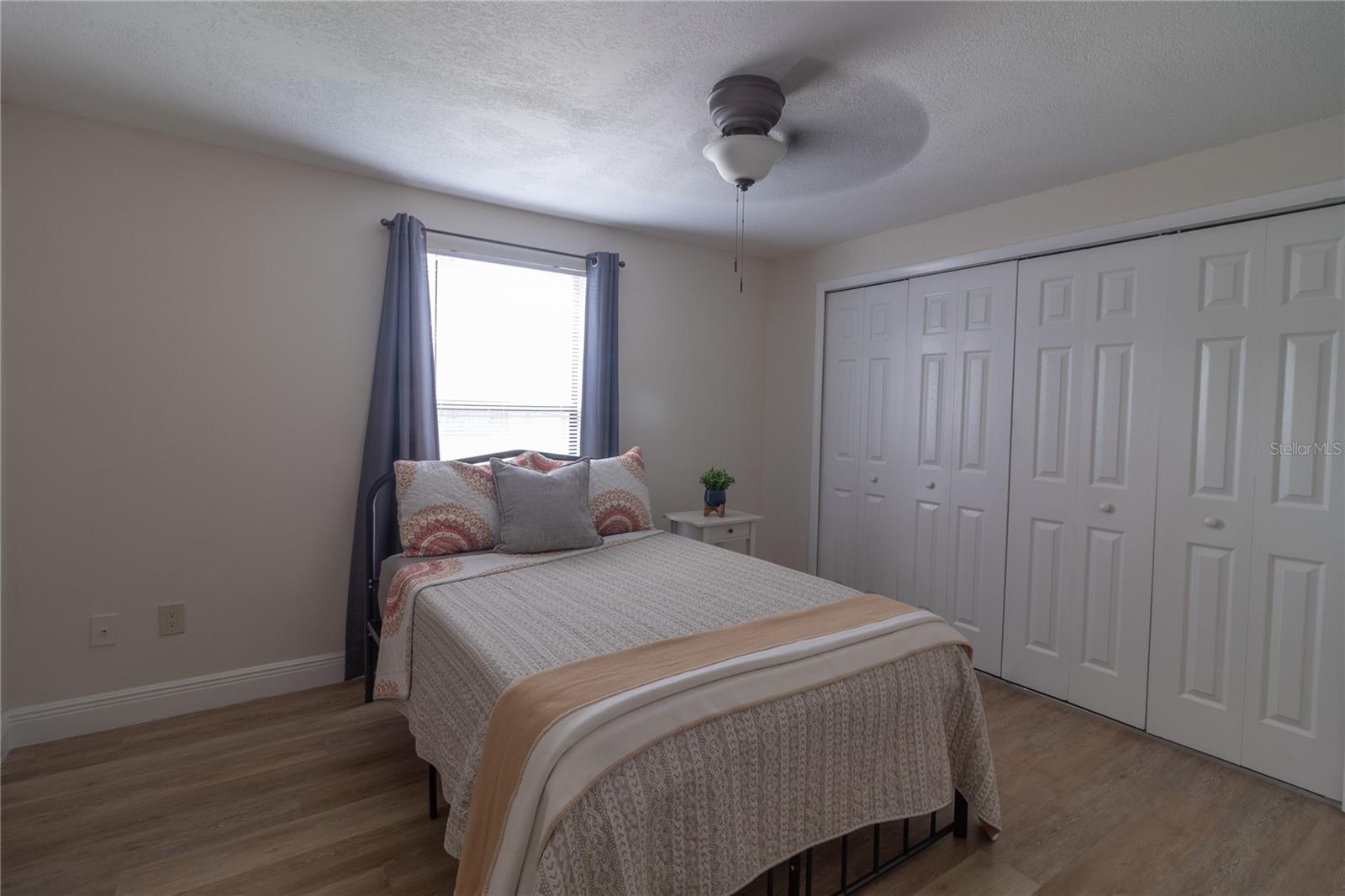 Image 17 of 28 For 5547 Garden Grove Circle