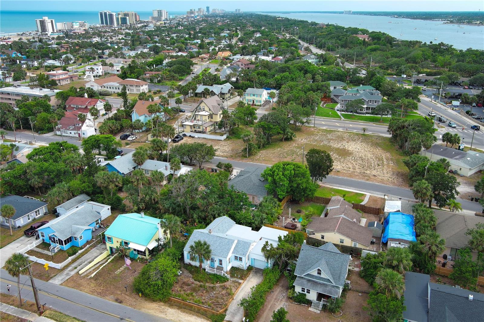 Image 30 of 34 For 330 Phoenix Avenue