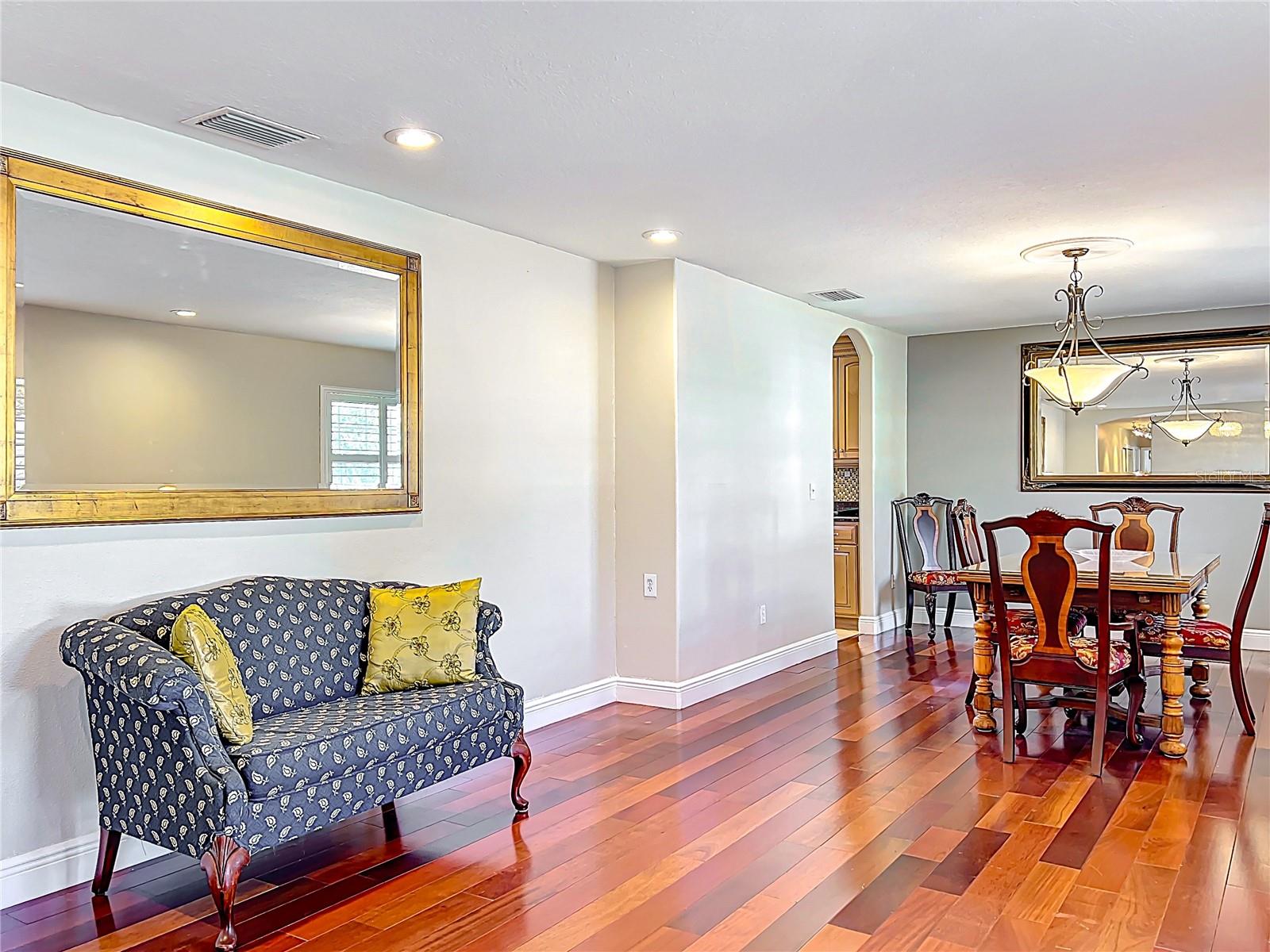 Image 18 of 96 For 5127 Leeward Way
