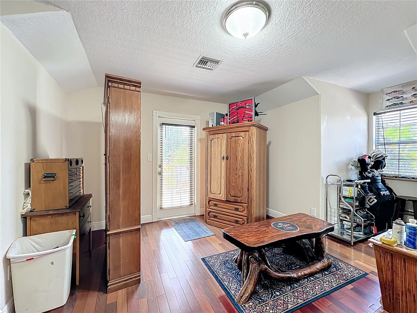 Image 19 of 96 For 5127 Leeward Way