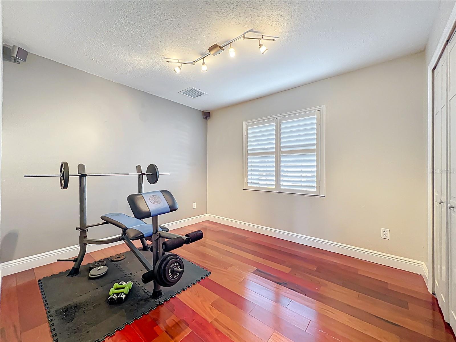 Image 23 of 96 For 5127 Leeward Way