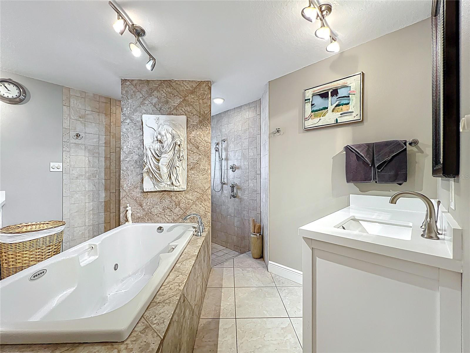 Image 32 of 96 For 5127 Leeward Way