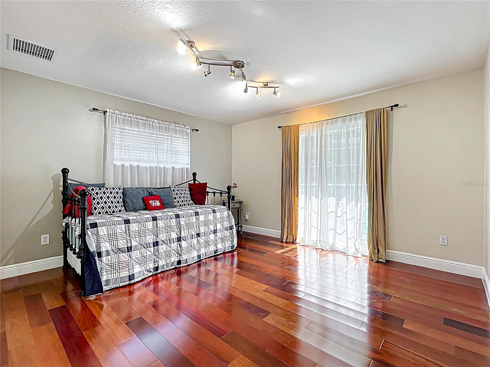 Image 43 of 96 For 5127 Leeward Way