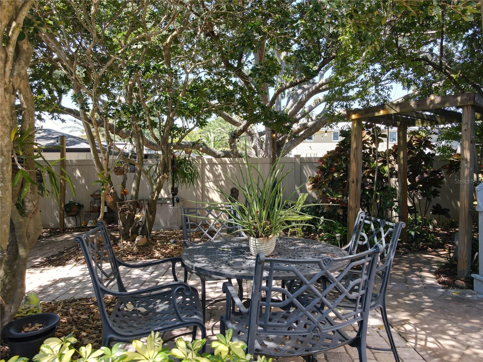 Image 72 of 96 For 5127 Leeward Way