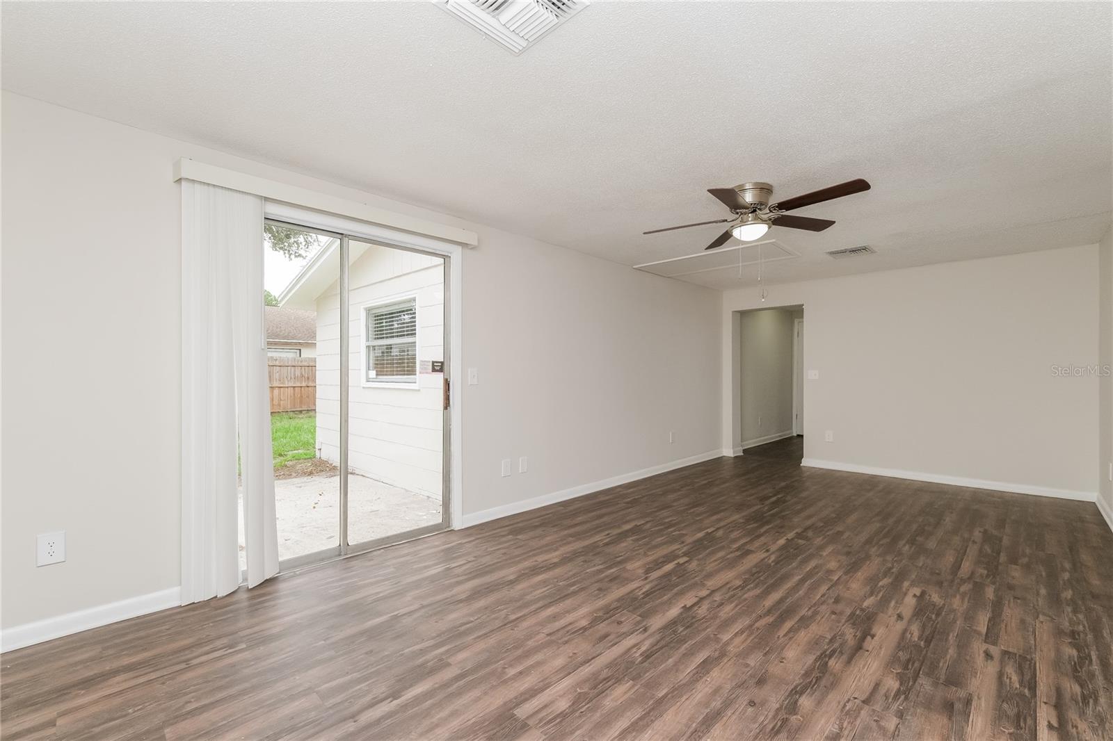 Image 11 of 33 For 6426 Eden Lane