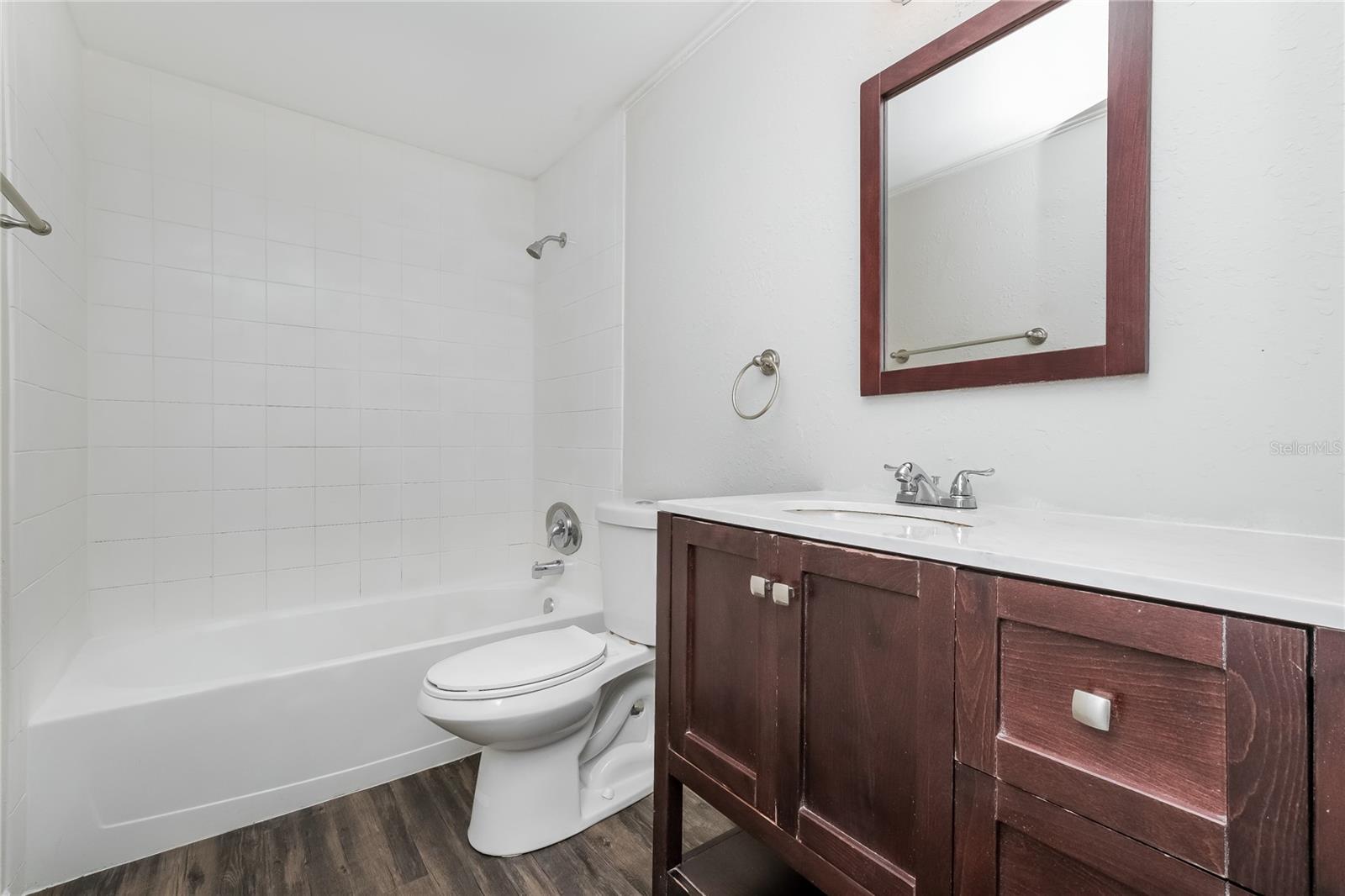 Image 18 of 33 For 6426 Eden Lane
