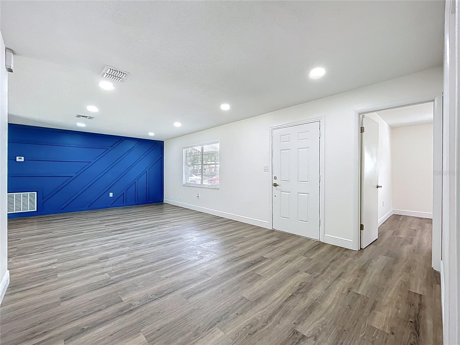 Image 4 of 26 For 1307 Jean Court