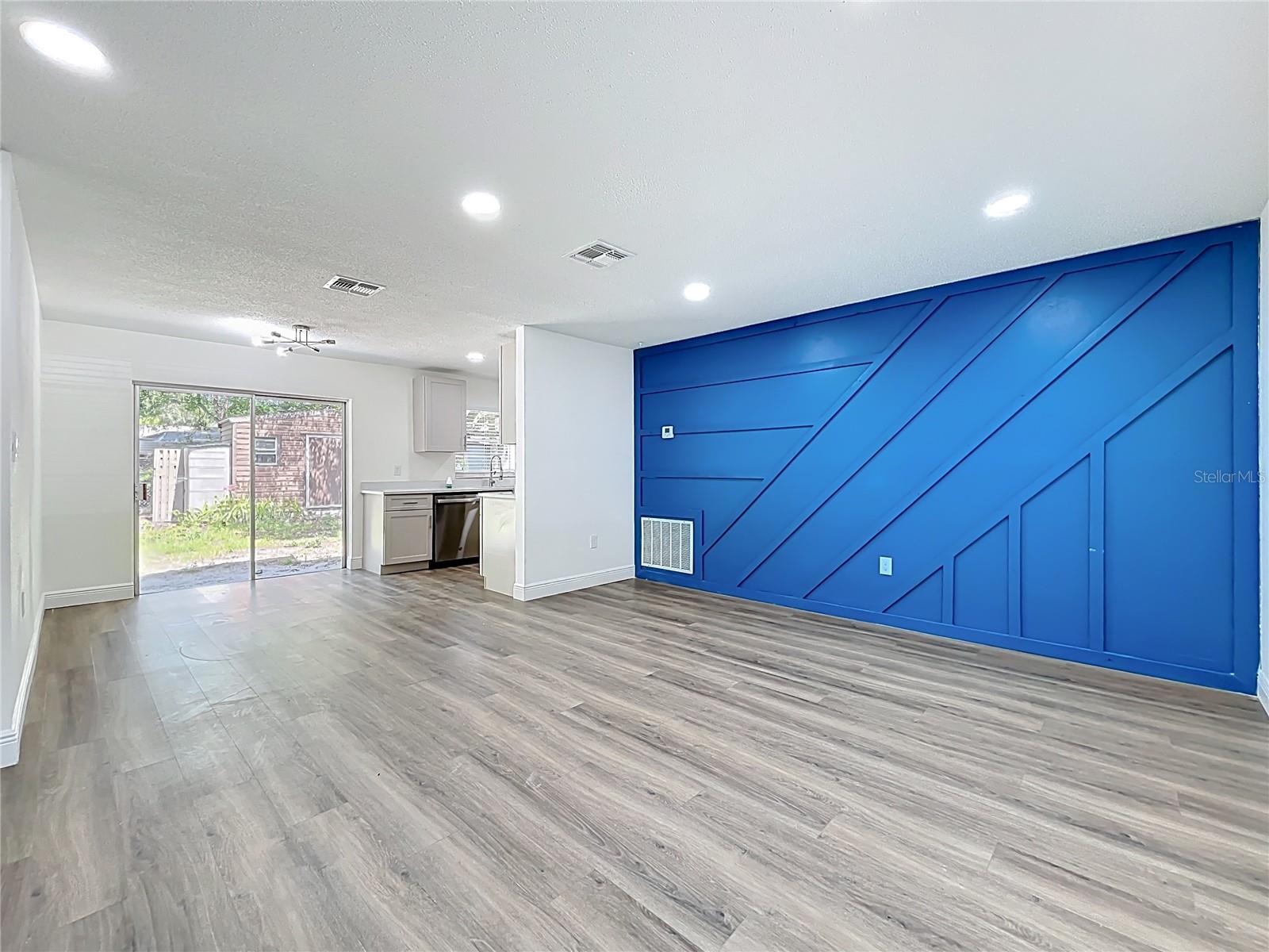 Image 6 of 26 For 1307 Jean Court