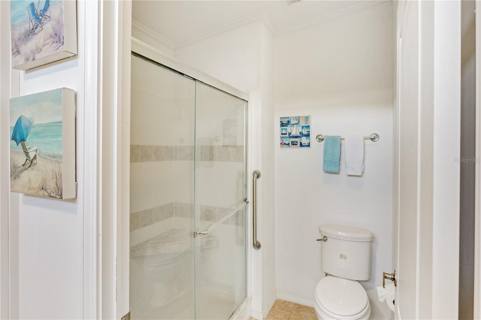 Image 20 of 33 For 2738 Lake Grassmere Circle 1884