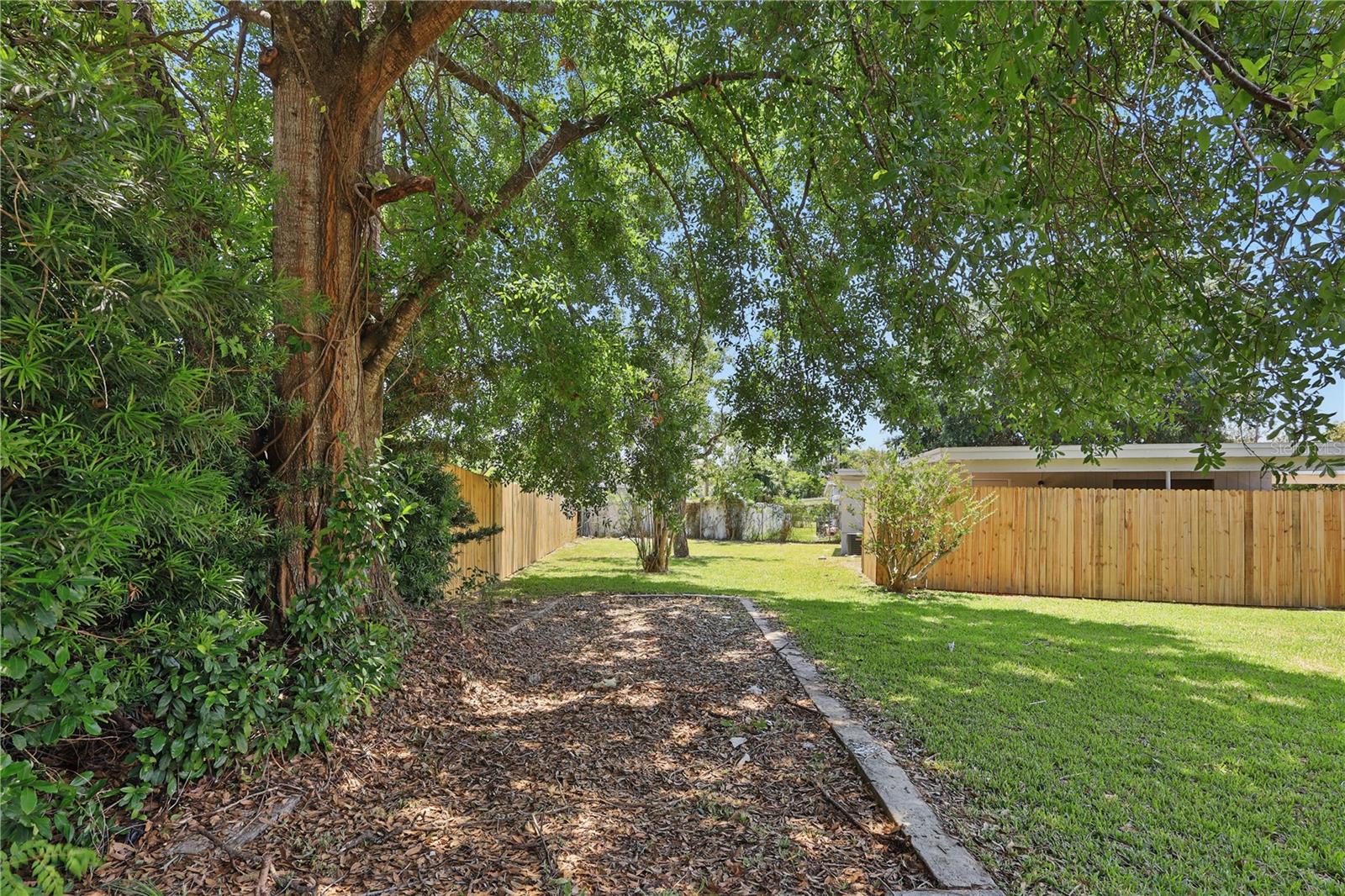 Image 14 of 15 For 1301 Lawne Boulevard