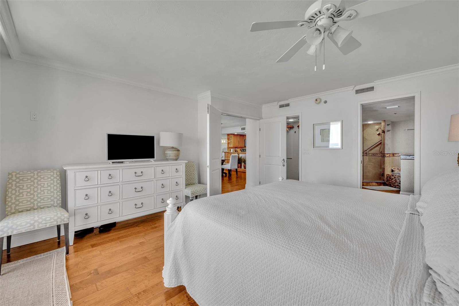 Image 22 of 61 For 5275 Atlantic Avenue 506