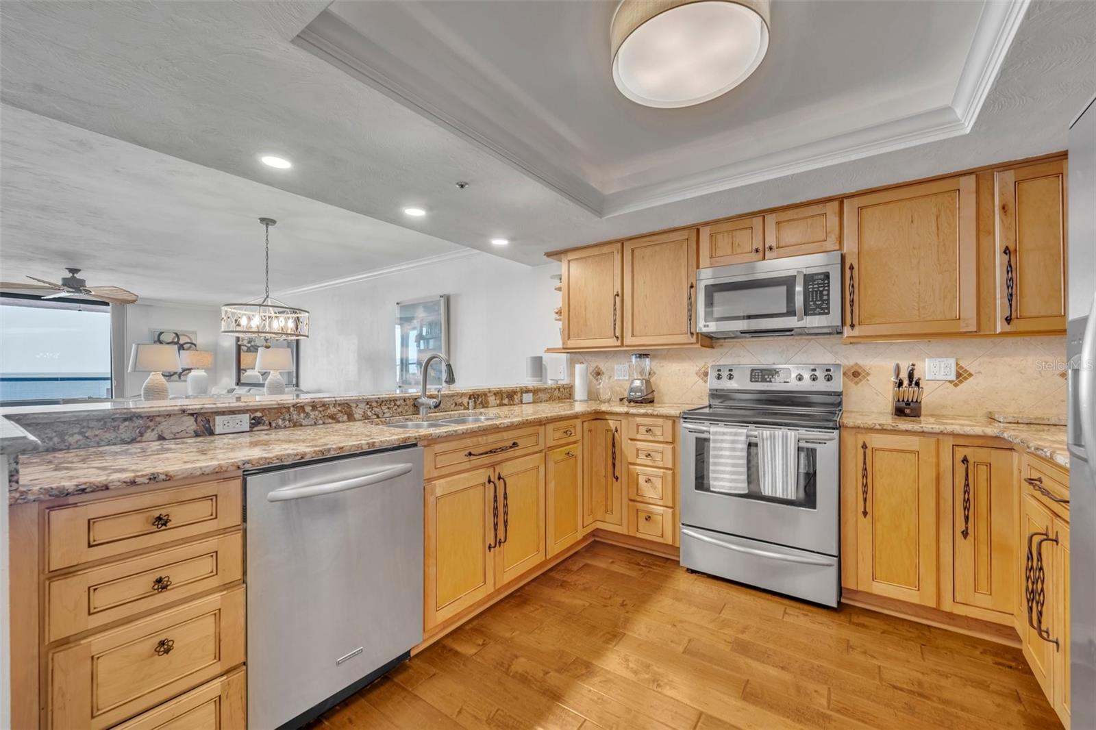 Image 7 of 61 For 5275 Atlantic Avenue 506