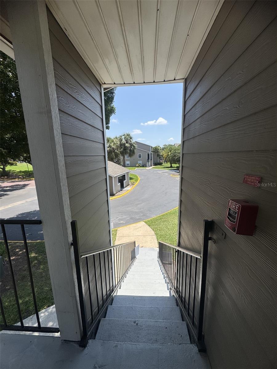 Image 4 of 36 For 4704 Walden Circle 21