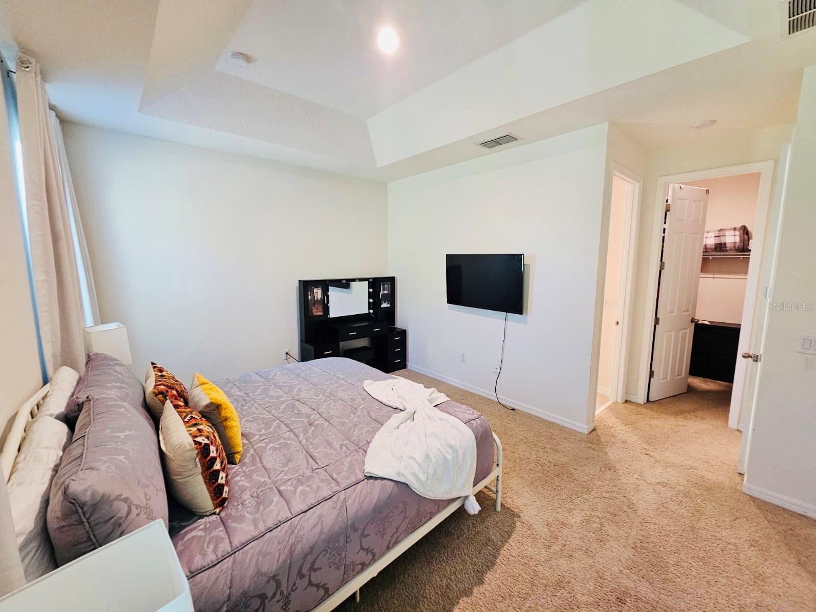 Image 21 of 33 For 2456 Varenna Loop