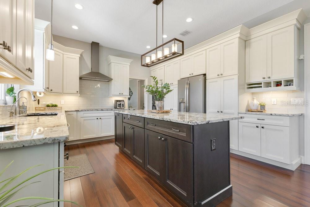 Image 12 of 41 For 8812 Bay Drive