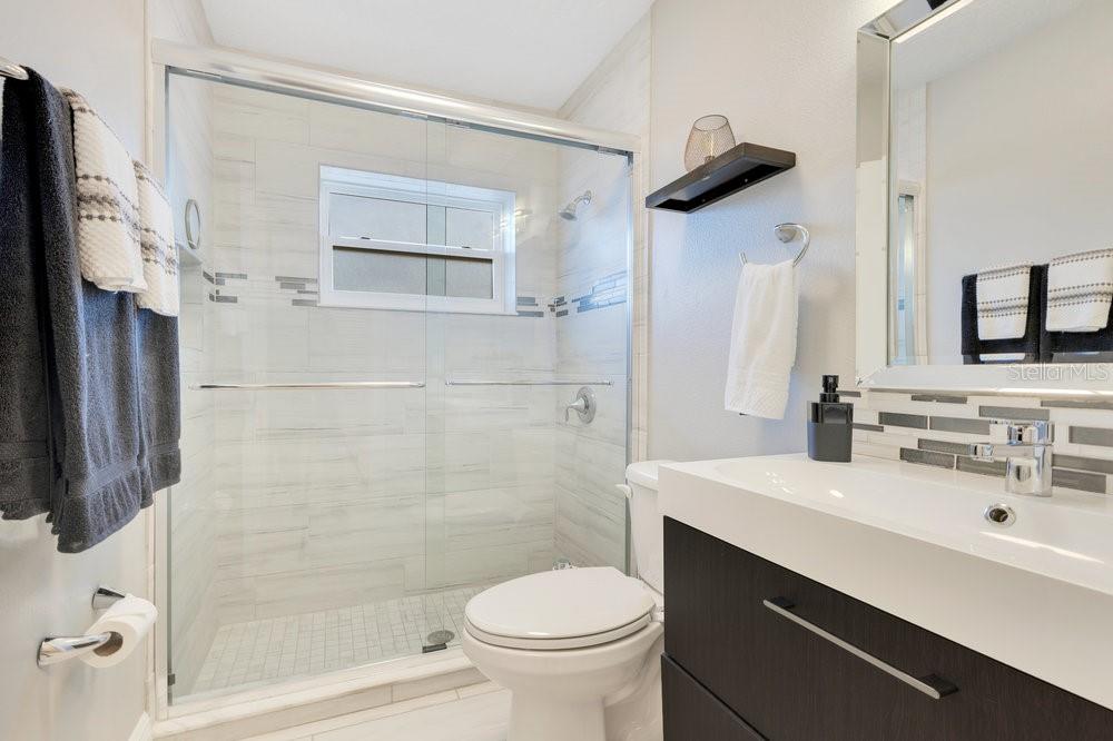 Image 23 of 41 For 8812 Bay Drive