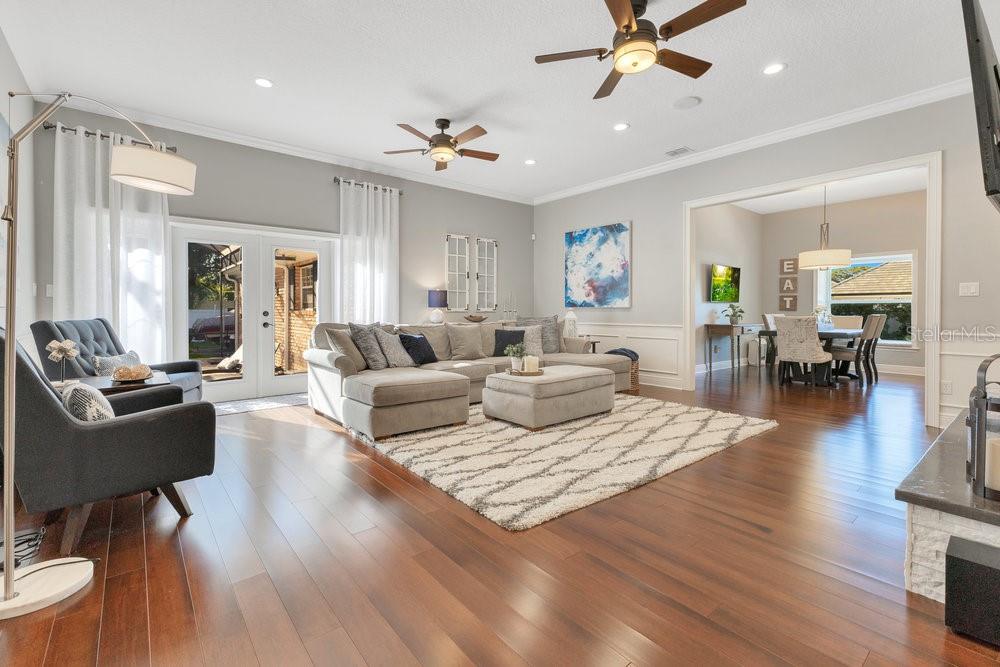 Image 8 of 41 For 8812 Bay Drive