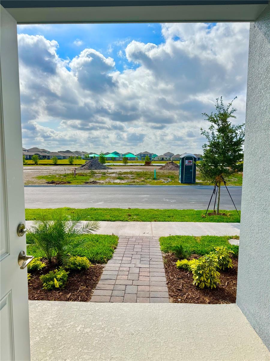Image 4 of 52 For 1848 Bright Sky Drive
