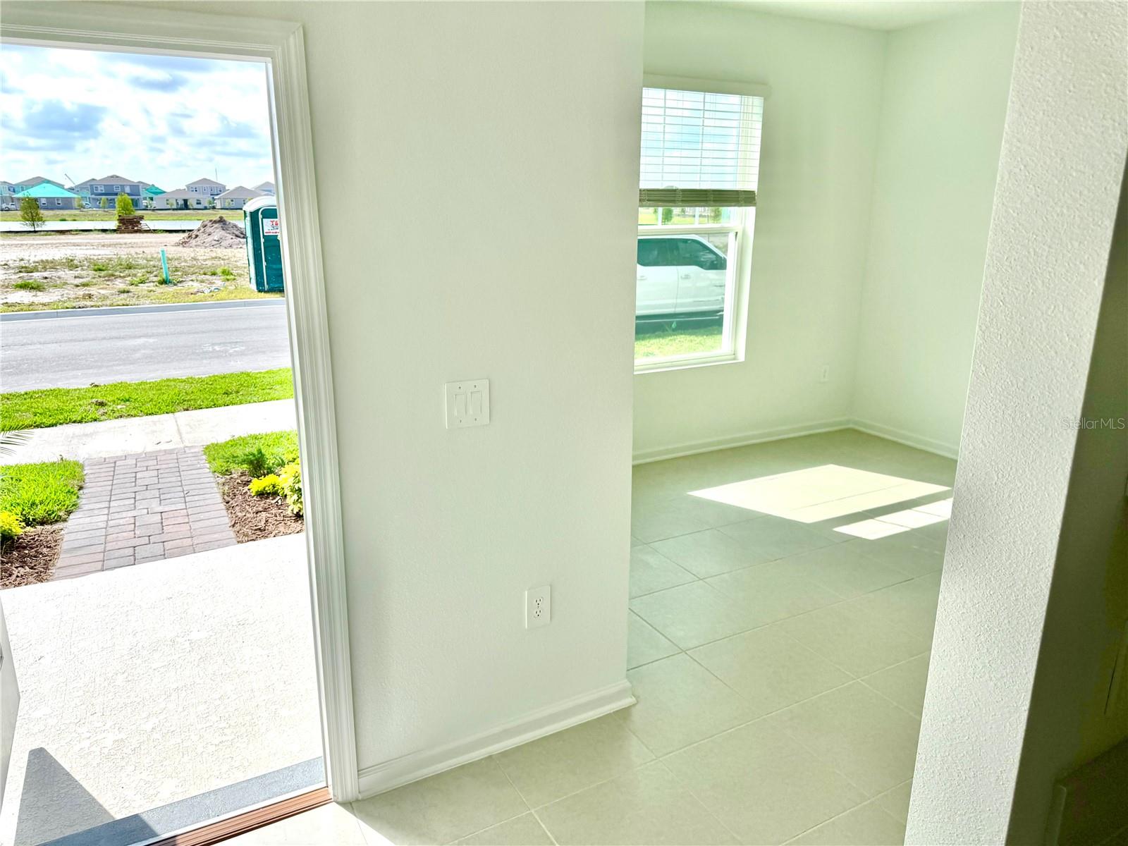 Image 9 of 52 For 1848 Bright Sky Drive
