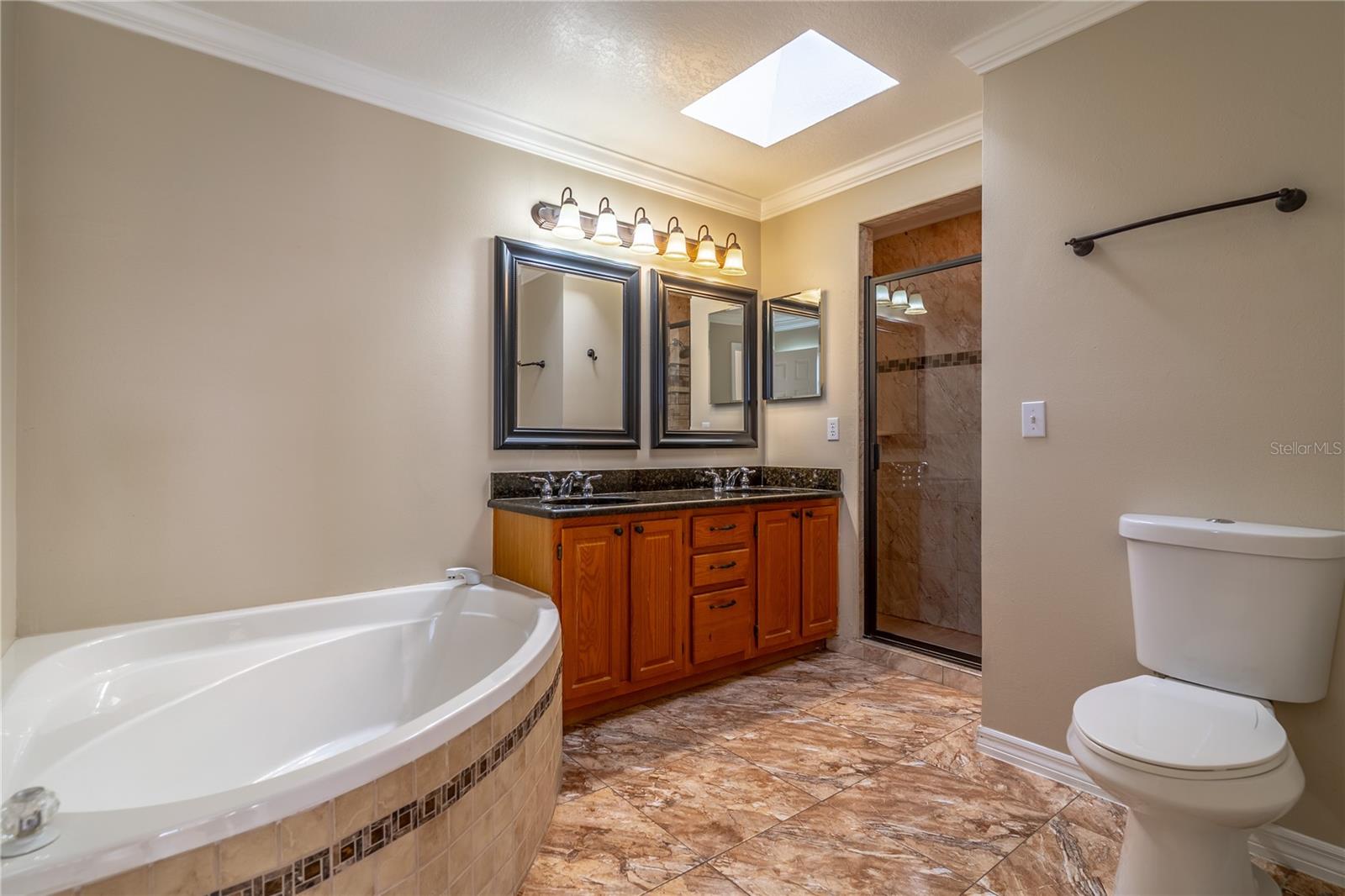 Image 18 of 29 For 554 Appleton Place