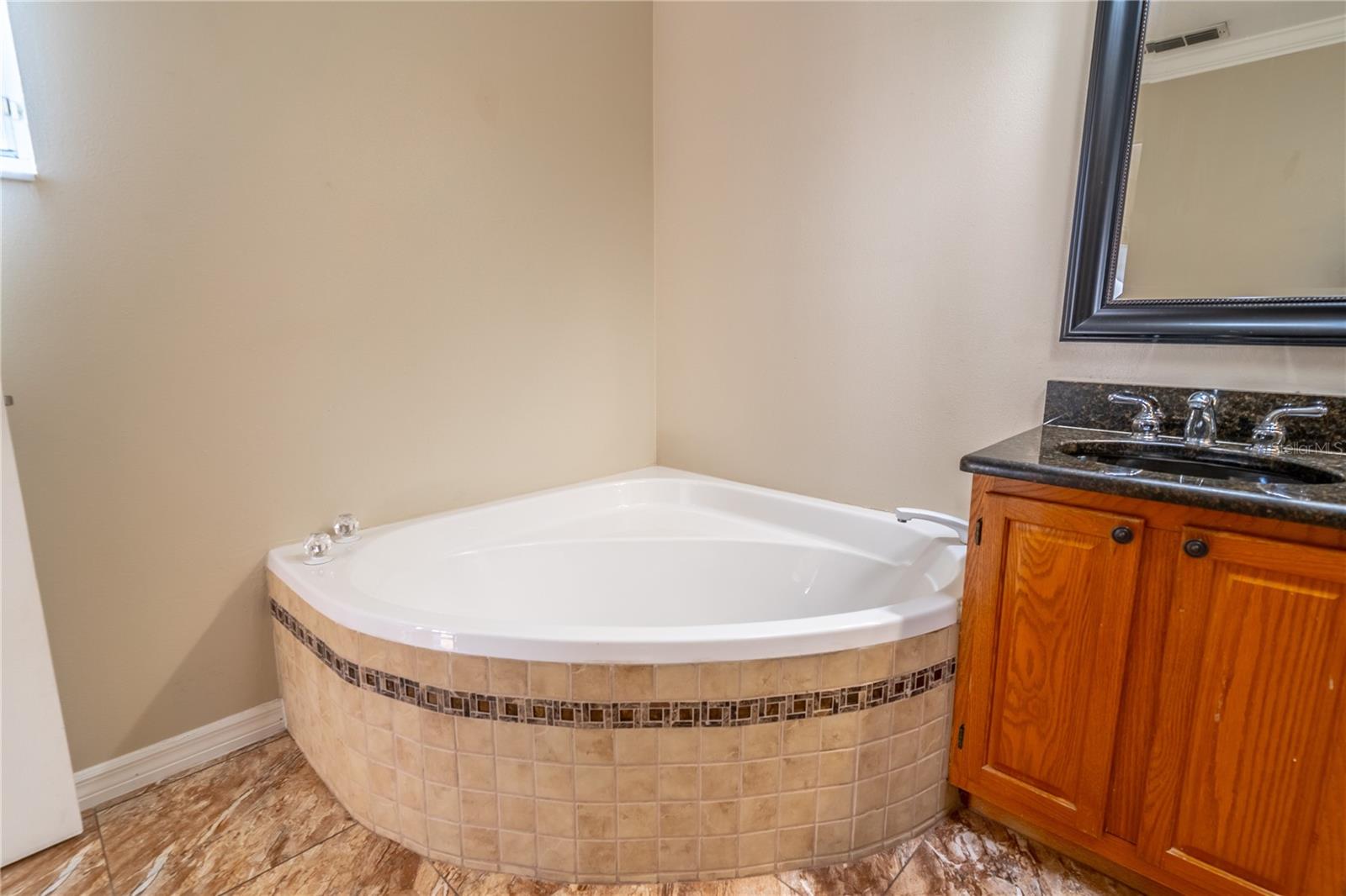 Image 19 of 29 For 554 Appleton Place