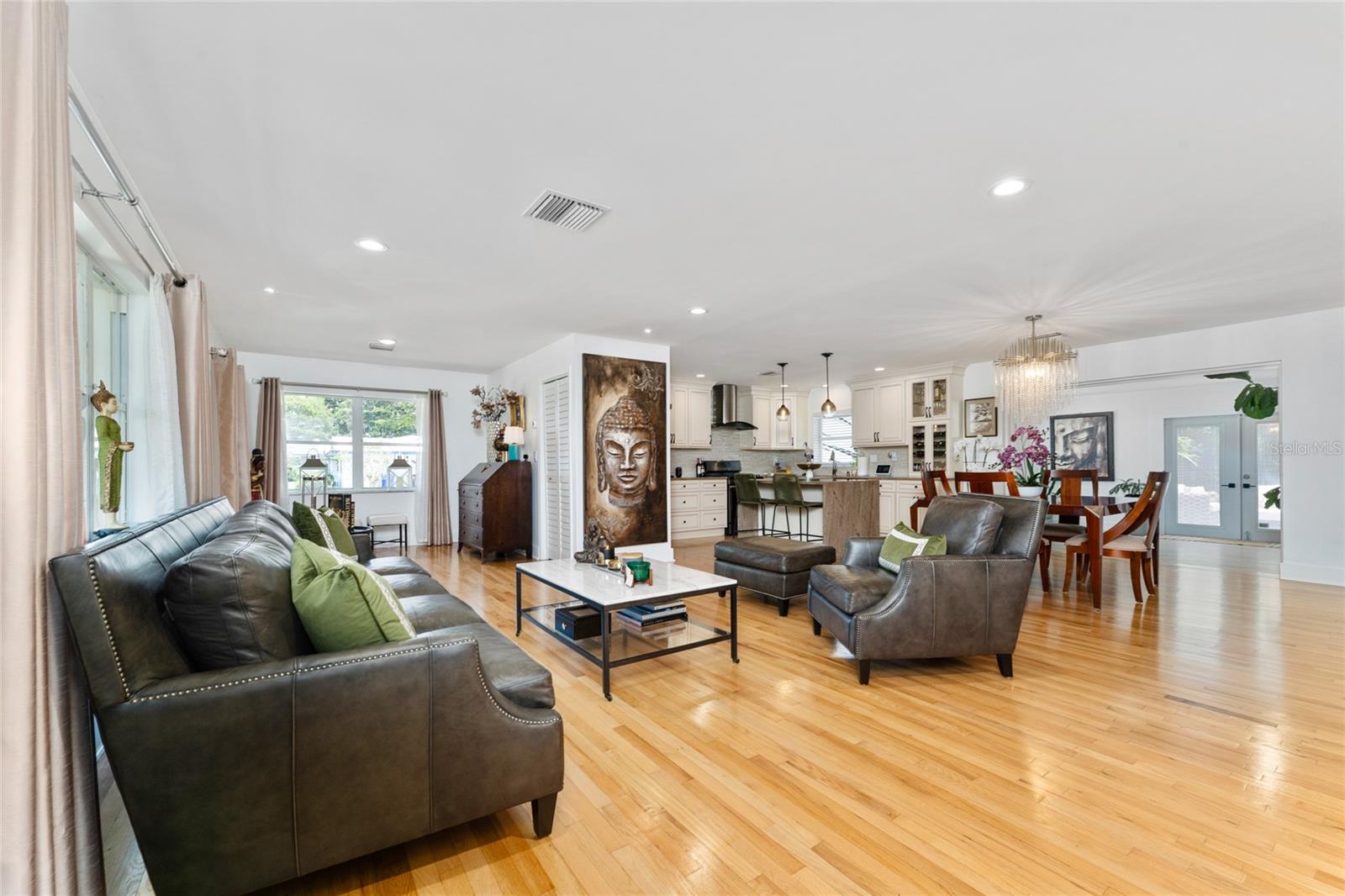 Image 33 of 60 For 7 Westchester Drive