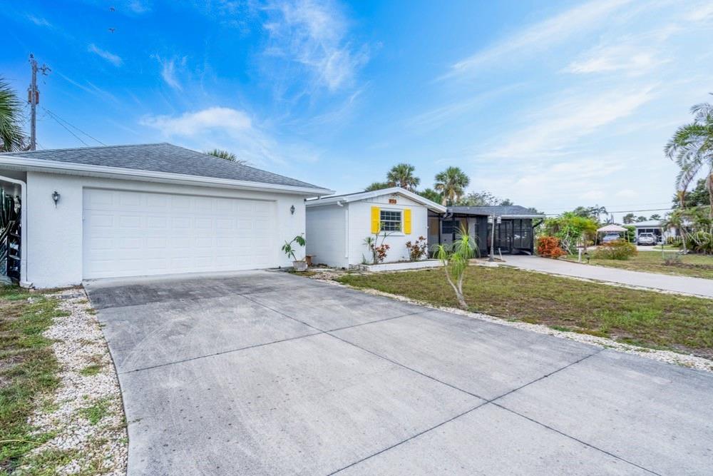 Image 2 of 19 For 456 Sandlewood Drive