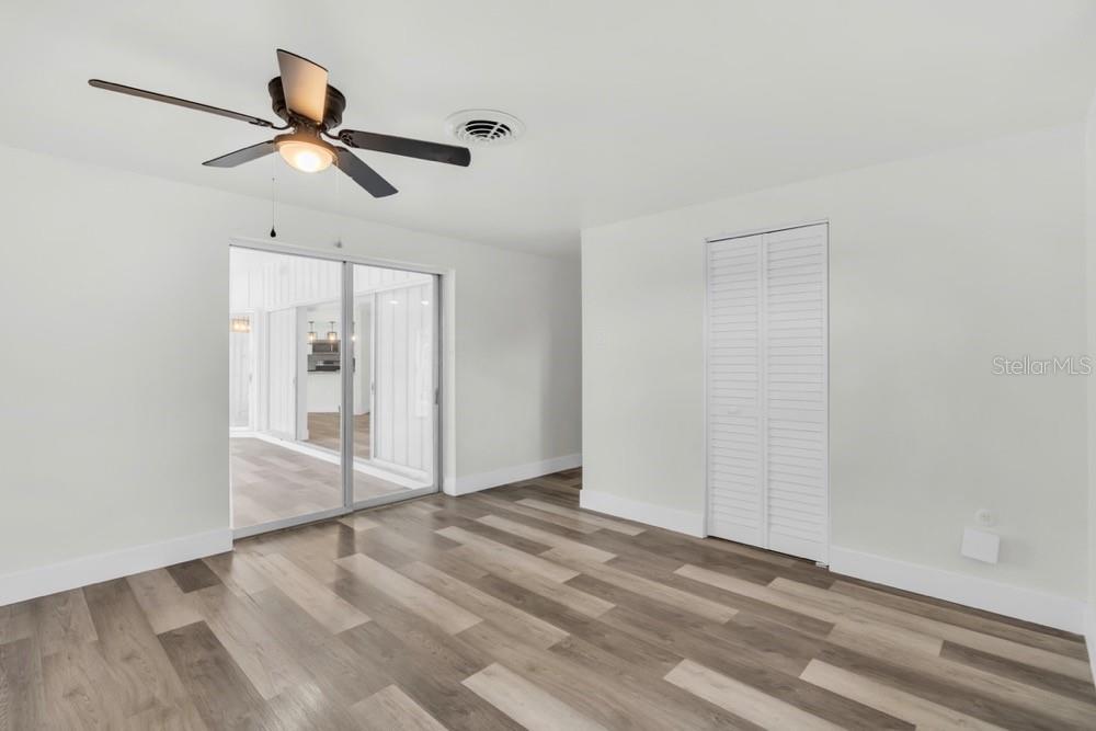 Image 9 of 19 For 456 Sandlewood Drive