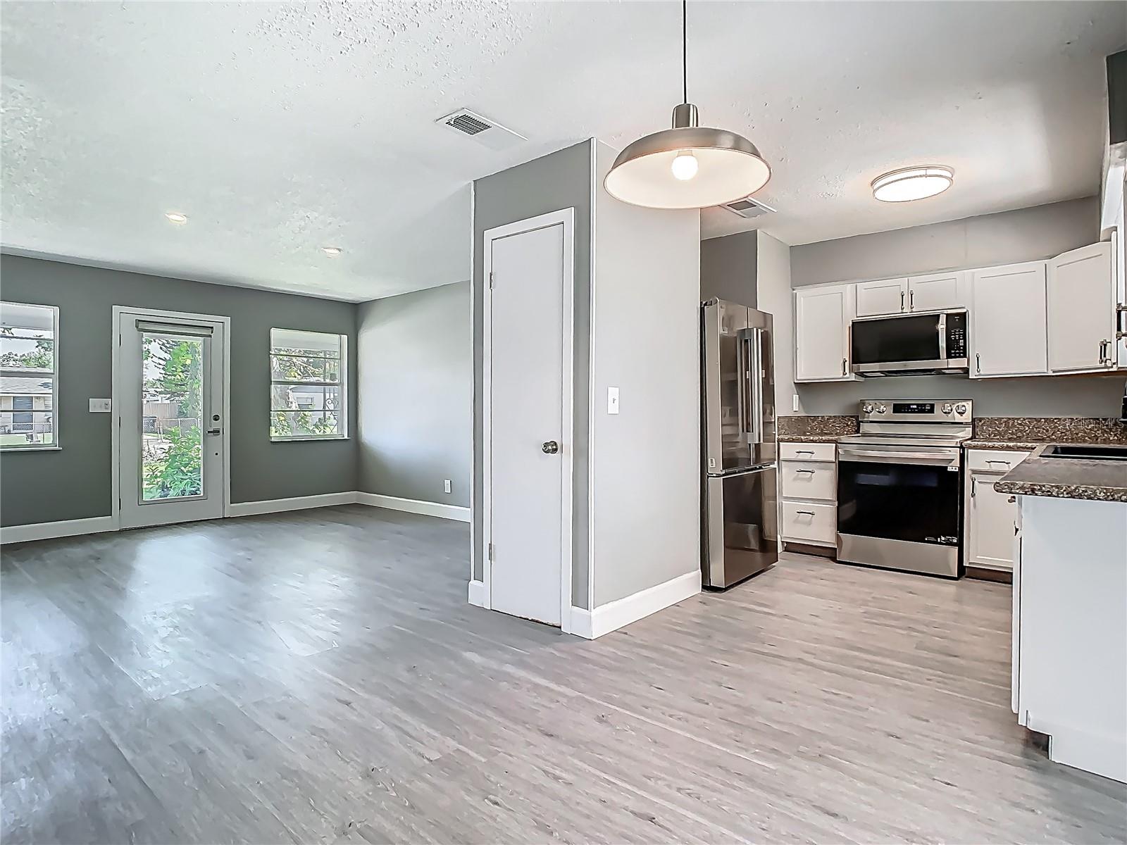 Image 7 of 32 For 8228 Shriver Drive