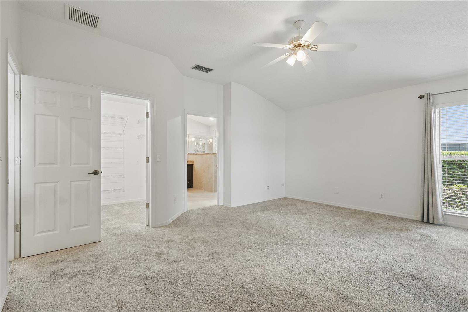 Image 10 of 31 For 1113 Hawthorne Cove Drive