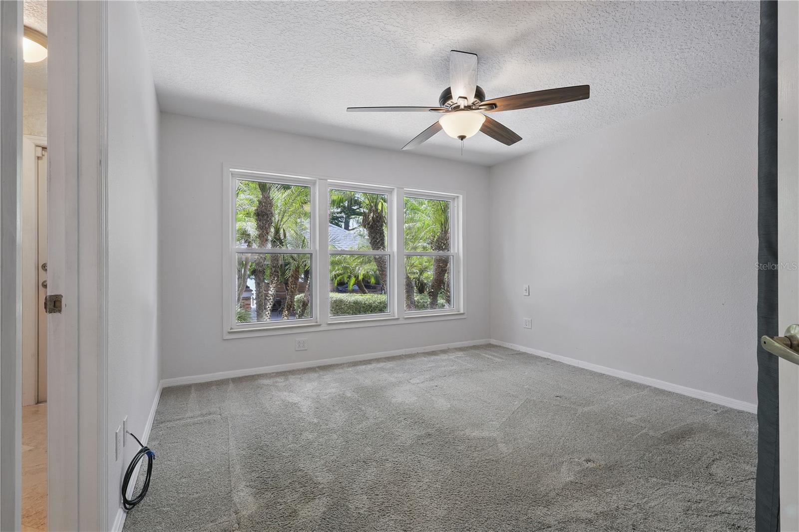 Image 18 of 31 For 1113 Hawthorne Cove Drive