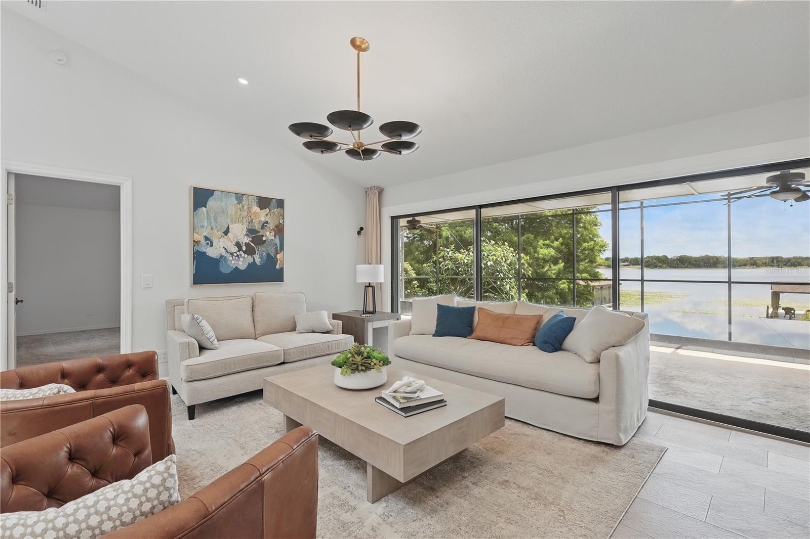 Image 3 of 31 For 1113 Hawthorne Cove Drive