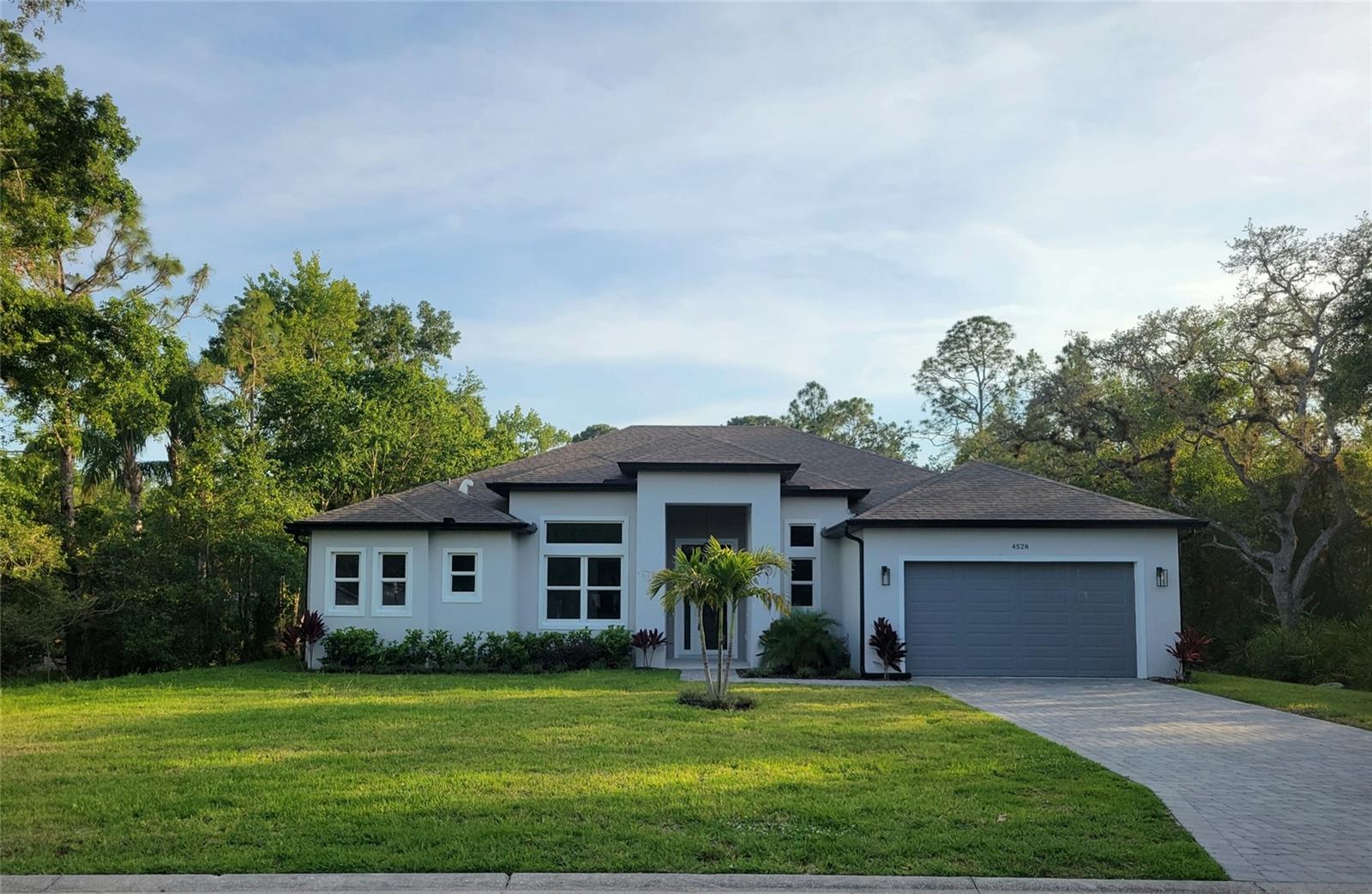 Listing Details for 4528 Yorkshire Lane, KISSIMMEE, FL 34758