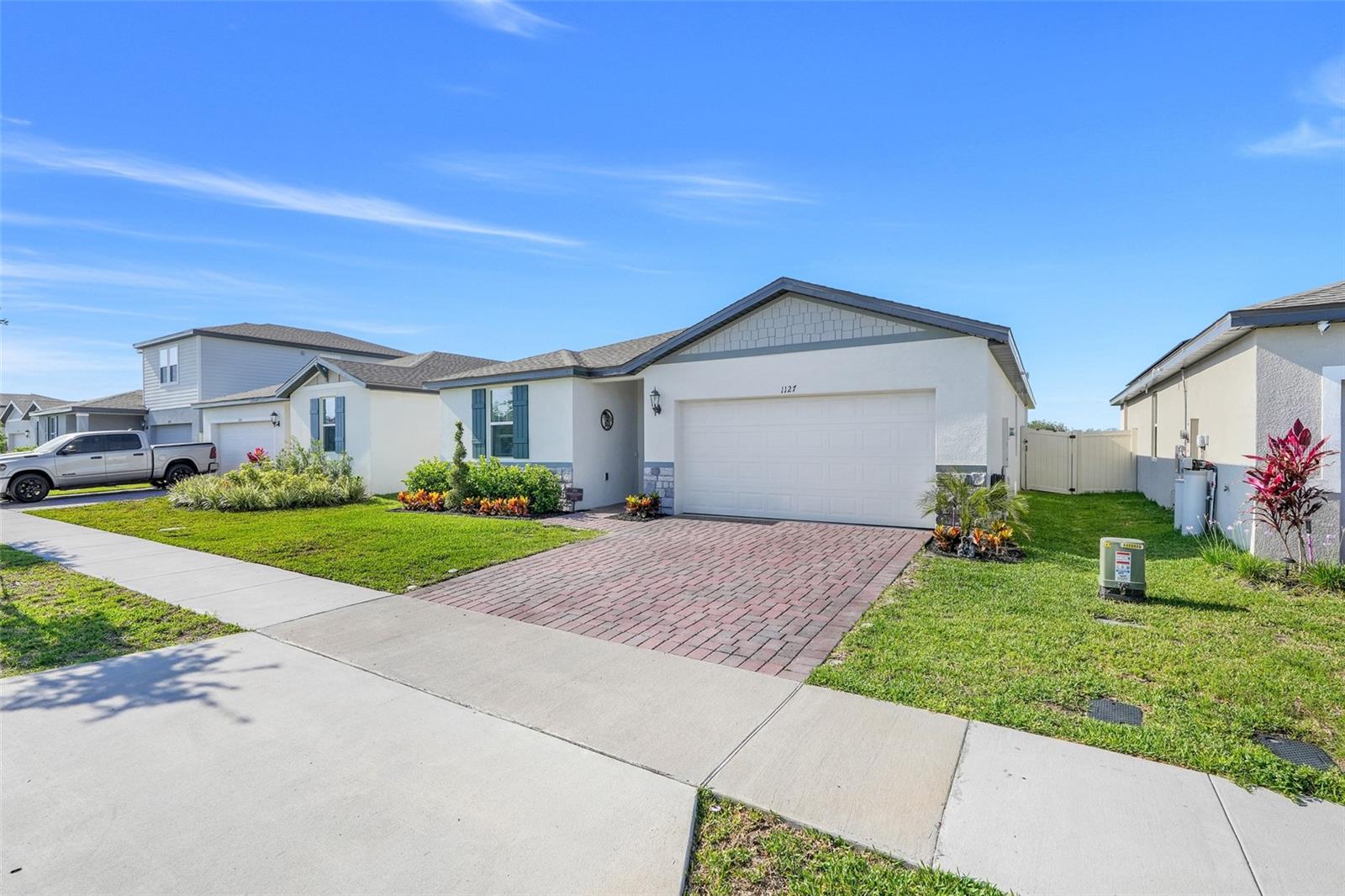 Image 3 of 39 For 1127 Foreshore Lane