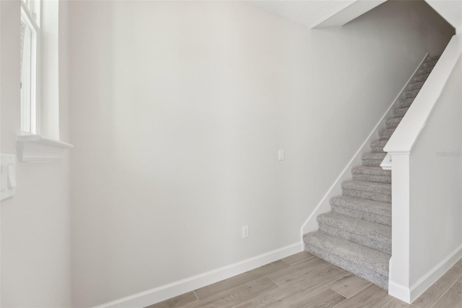 Listing photo id 19 for 7288 Deer Valley Circle
