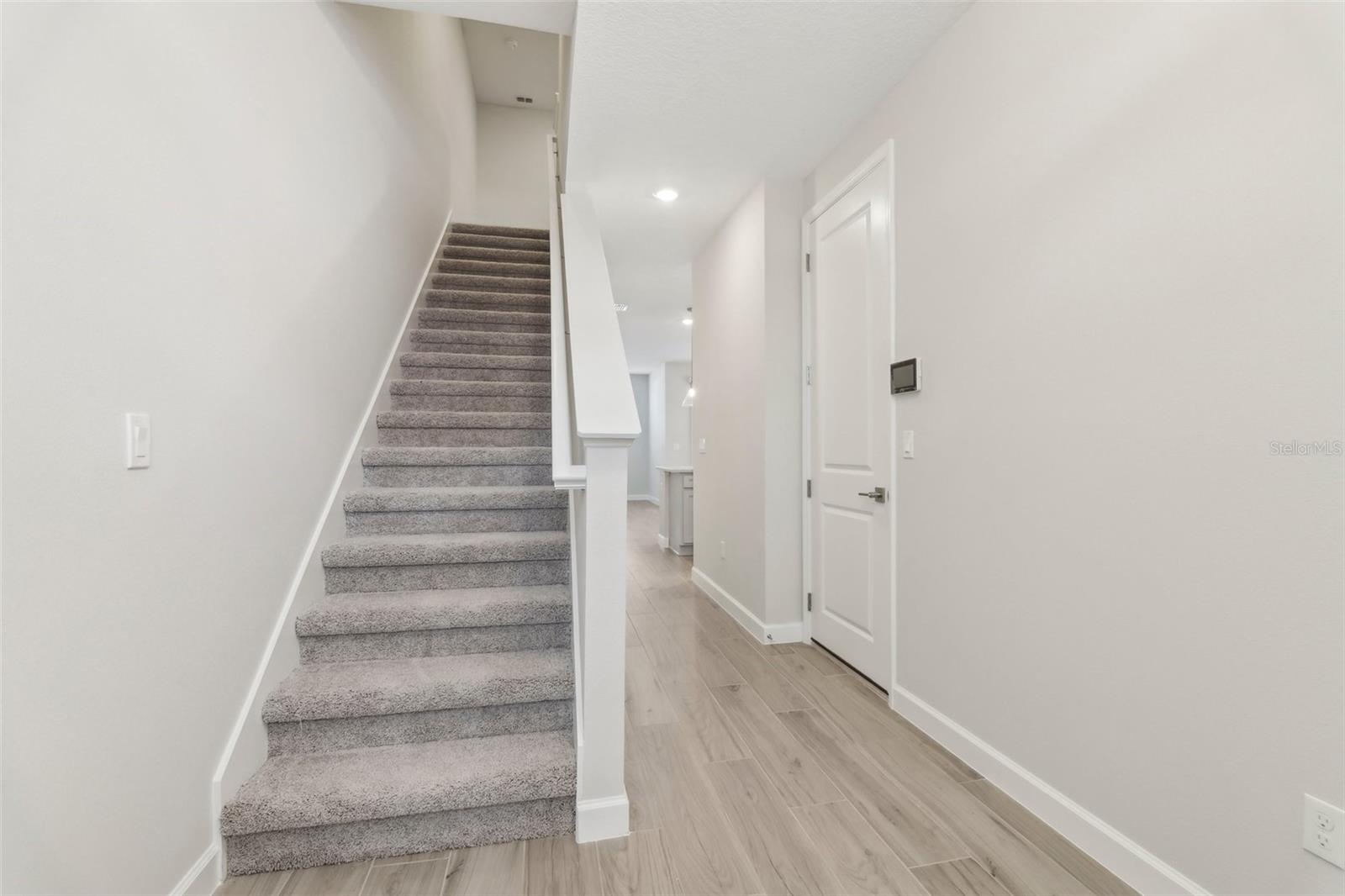 Listing photo id 20 for 7288 Deer Valley Circle