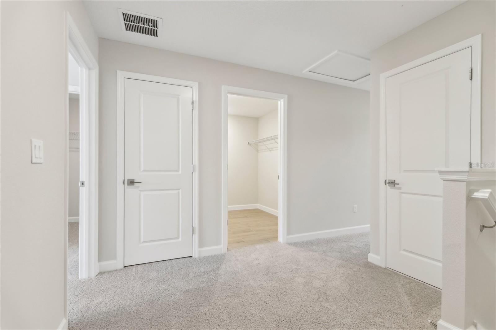 Listing photo id 22 for 7288 Deer Valley Circle