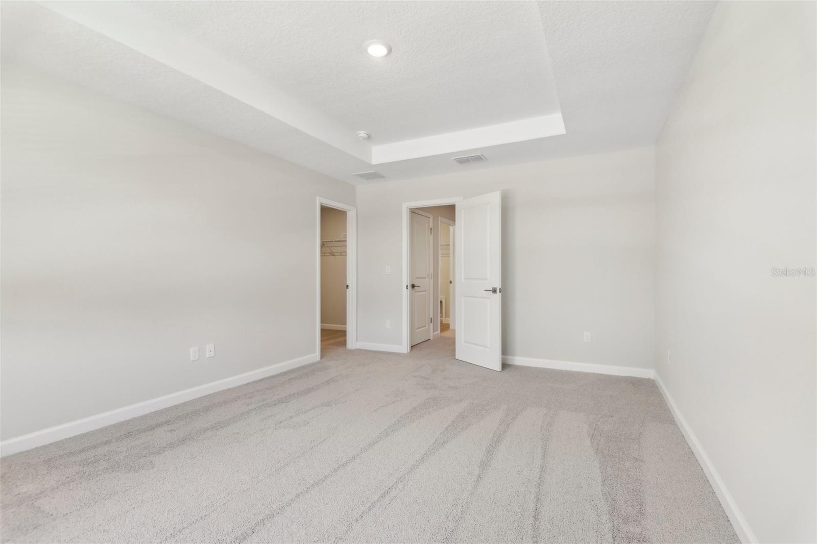 Listing photo id 26 for 7288 Deer Valley Circle