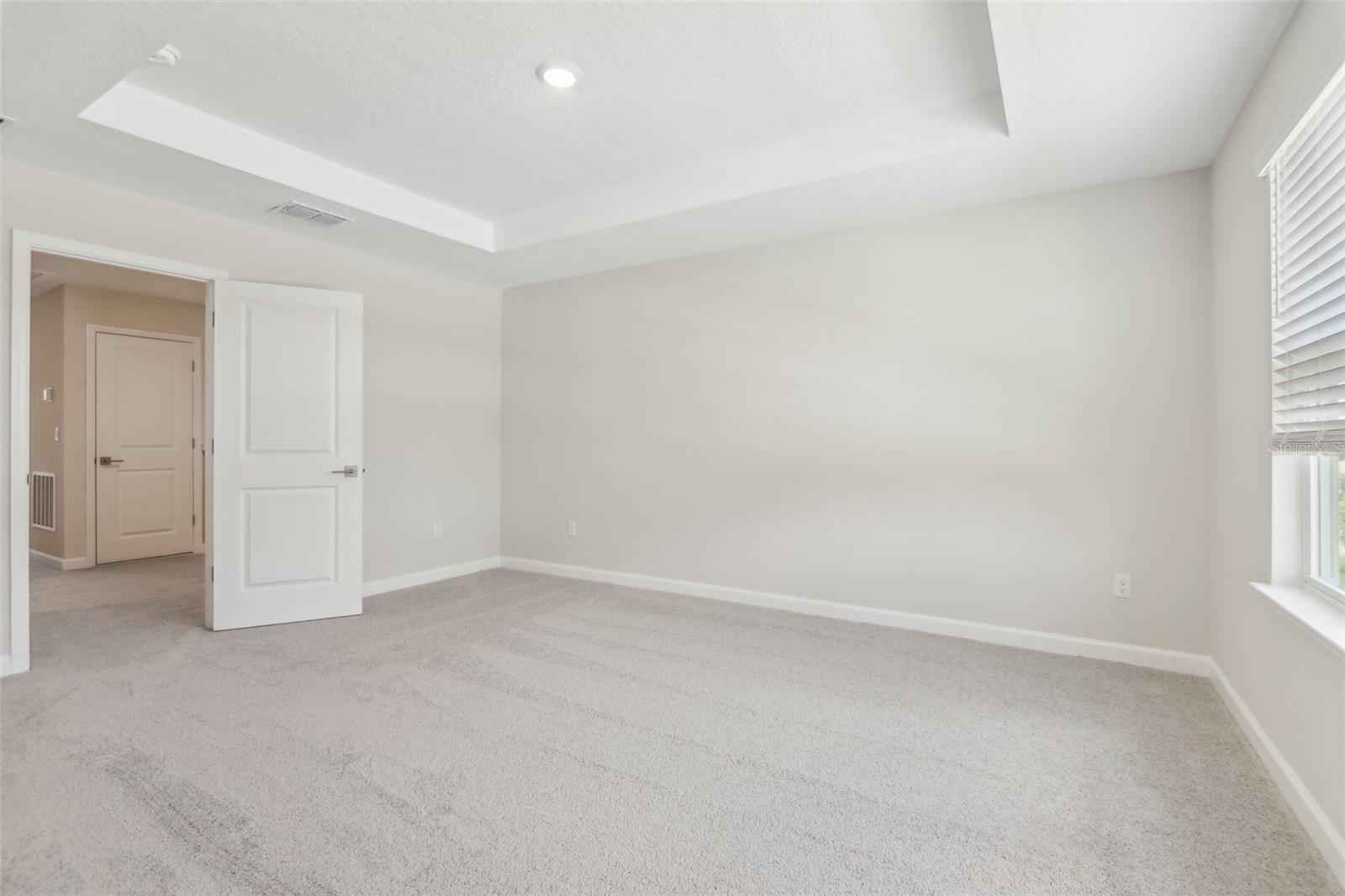 Listing photo id 27 for 7288 Deer Valley Circle