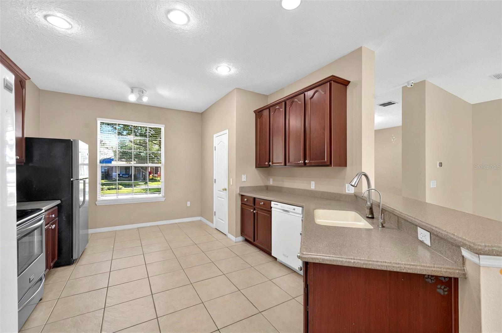 Image 13 of 63 For 3174 Grasmere View Parkway