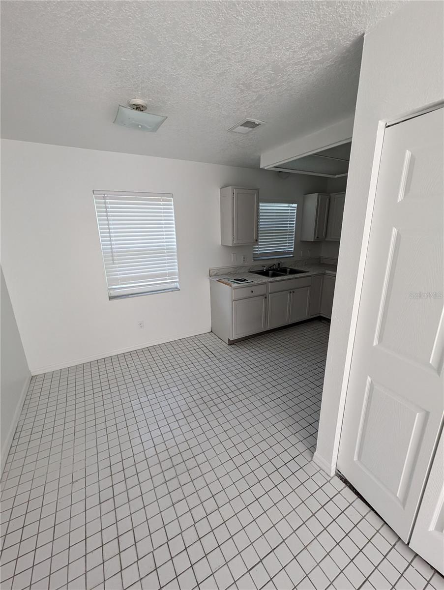 Image 3 of 25 For Address Not Provided